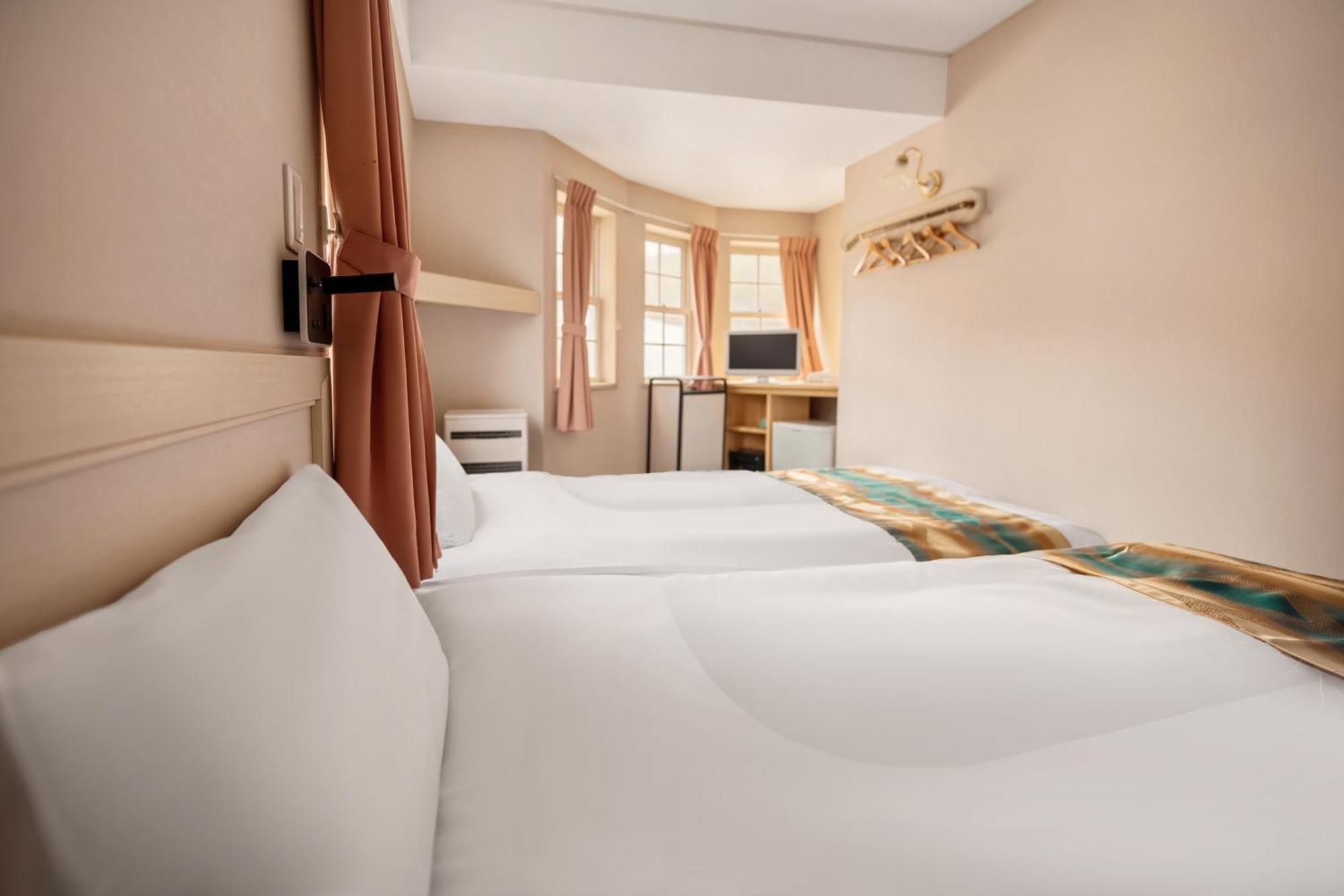 Hakuba Sun Valley Hotel Annex Extérieur photo